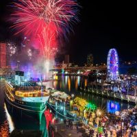 VIVID-Sydney-2015 Vivid-Laser-Fountain-Water-Theatre Darling-Harbour Credit---Destination-NSW HL041